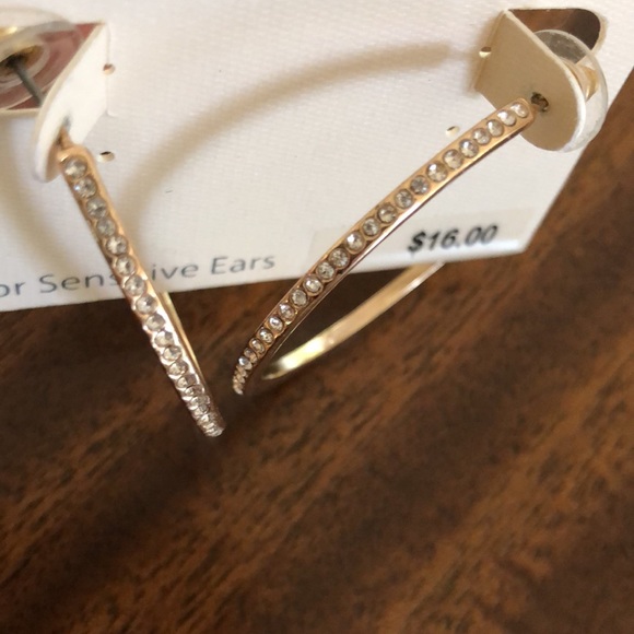 NWT Kim Rodgers rhinestone encrusted gold tone hoop earrings - Picture 7 of 13